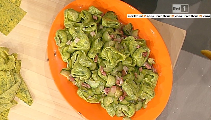 tortelloni verdi con prosciutto e zucchine