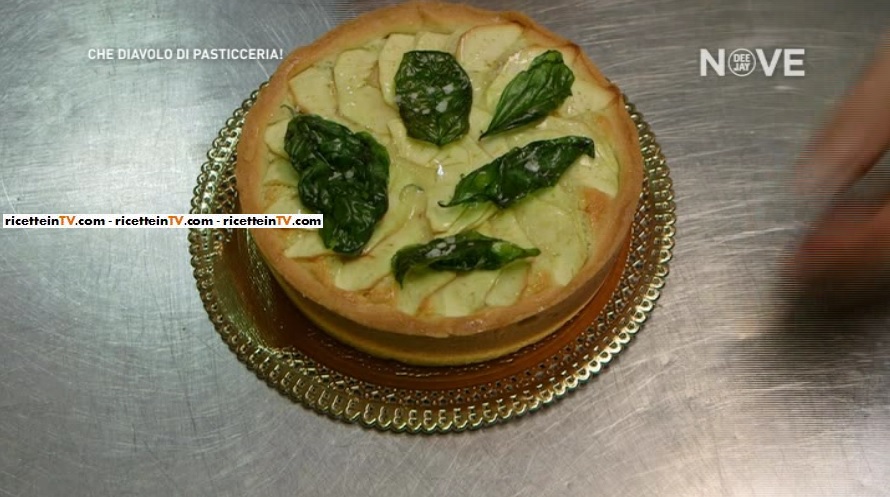 torta frangipane basilico e mele