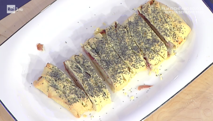 strudel con speck mele e asiago