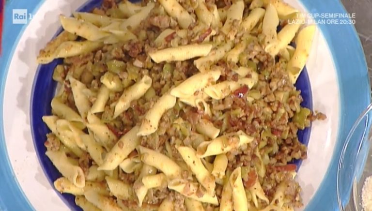 garganelli con ragù alle olive ascolane (e finte olive ascolane) di Anna Moroni