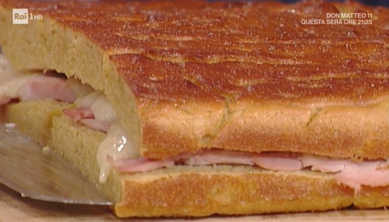 focaccia Enkir con prosciutto cotto e toma piemontese di Gabriele Bonci