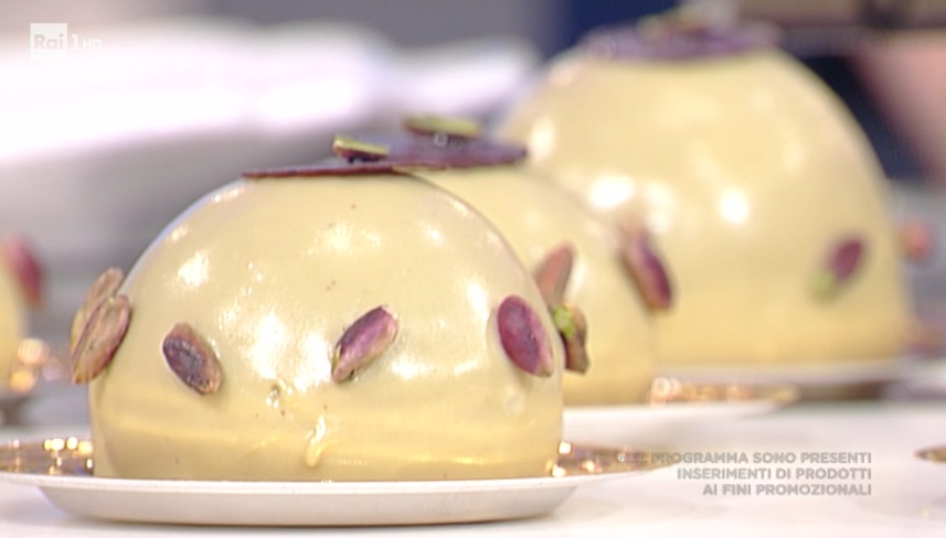 babà principe siciliano (al pistacchio) di Sal De Riso