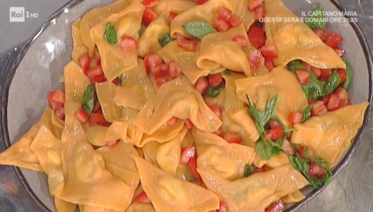 triangoli rossi con melanzane e bufala di Alessandra Spisni