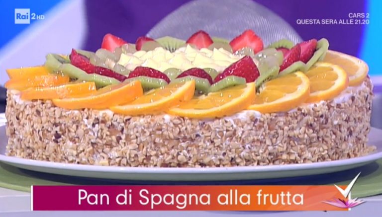 pan di Spagna alla frutta