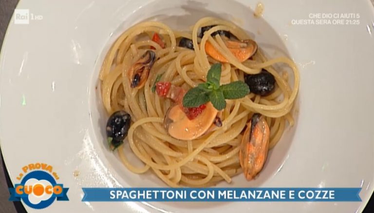 spaghettoni con melanzane e cozze