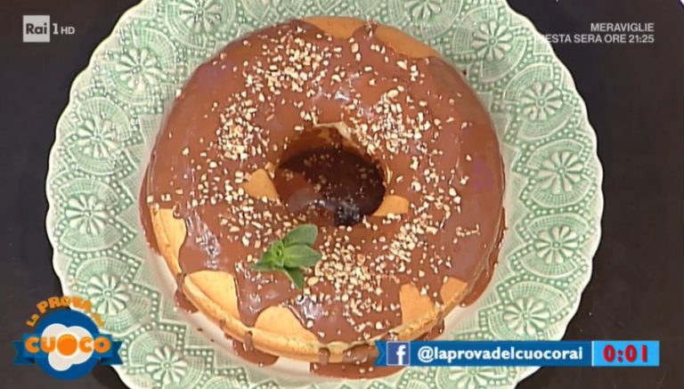 ciambellone con crema alle nocciole di Franco Marino