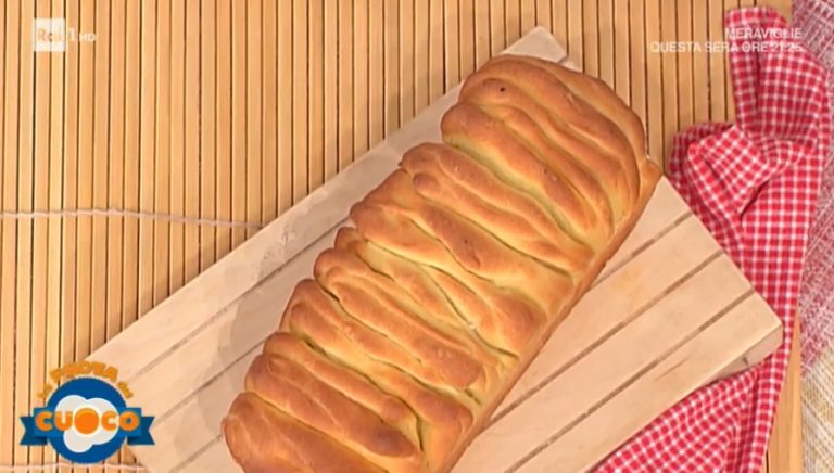 pane a fisarmonica con salame e caciotta di Natalia Cattelani