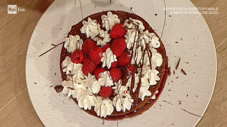 torta al cioccolato con mascarpone e lamponi di Natale Giunta