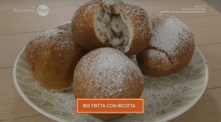 iris fritta con ricotta