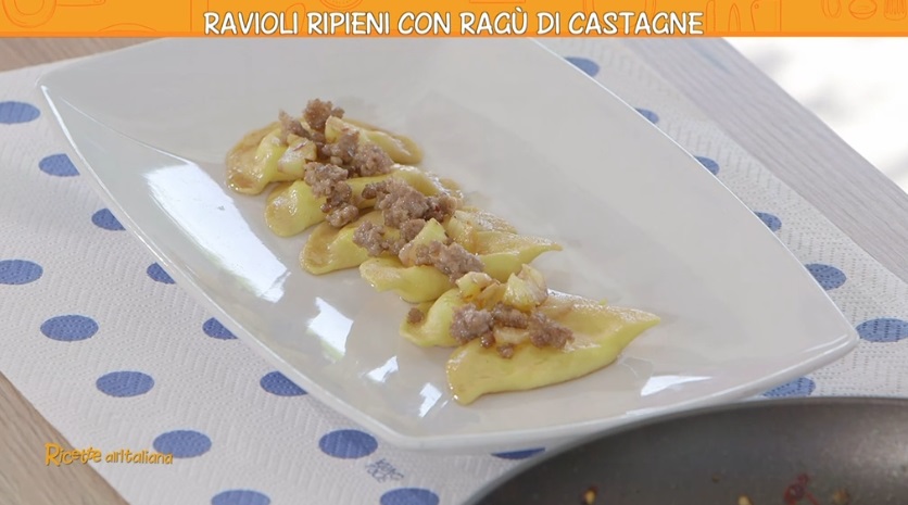 ravioli ripieni con ragù di castagne