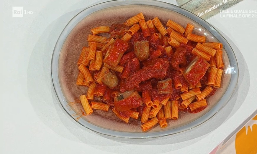 tortiglioni col sugo della domenica