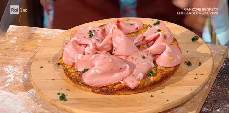 pizza ai cereali patate e mortadella di Fulvio Marino