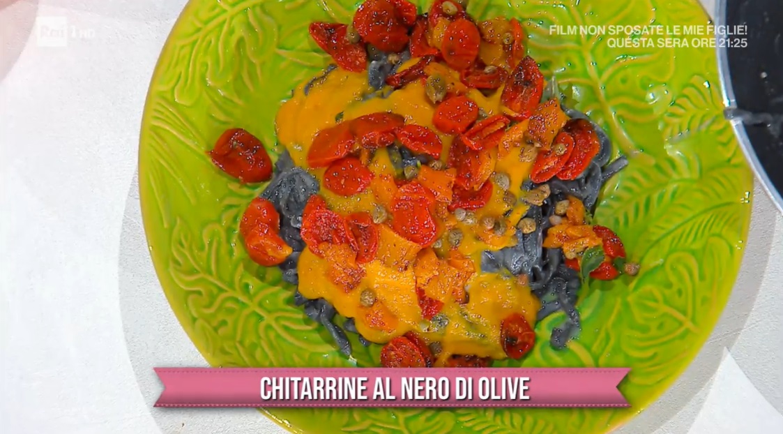 chitarrine al nero di olive di Antonella Ricci