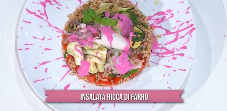 insalata ricca di farro