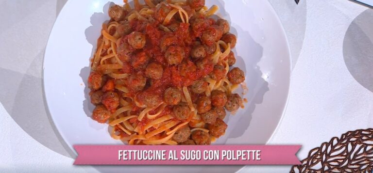 fettuccine al sugo con polpette di Francesca Marsetti