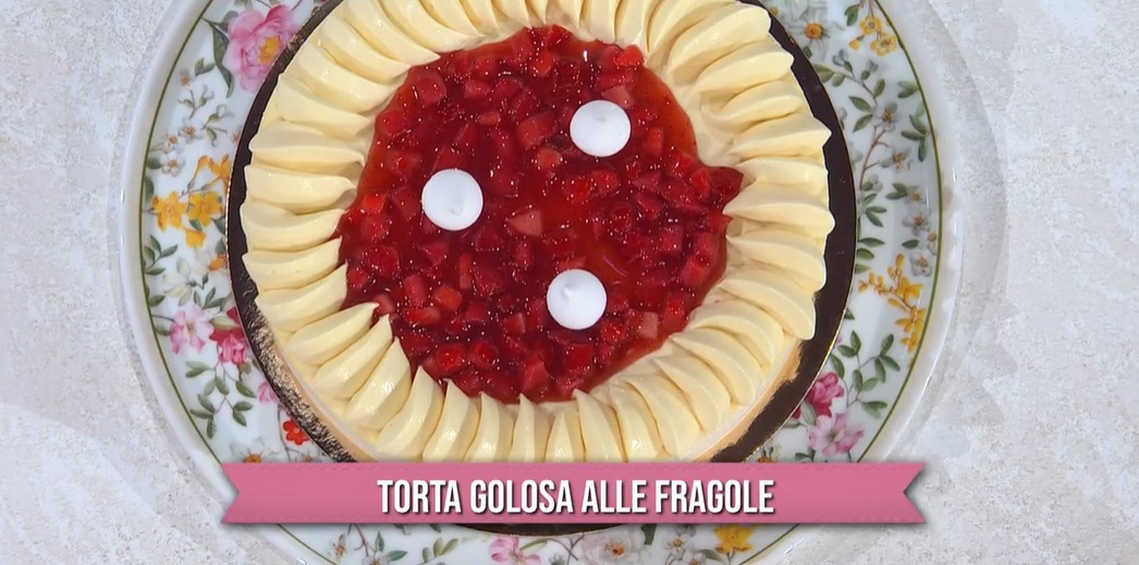 torta golosa alle fragole di Sal De Riso