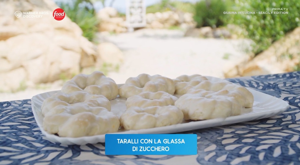 taralli con la glassa di zucchero