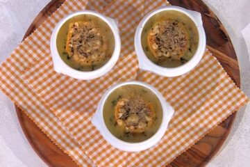 zuppa di cipolle gratinata