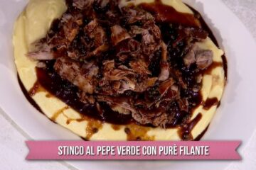 stinco al pepe verde con purè filante di gemelli Billi