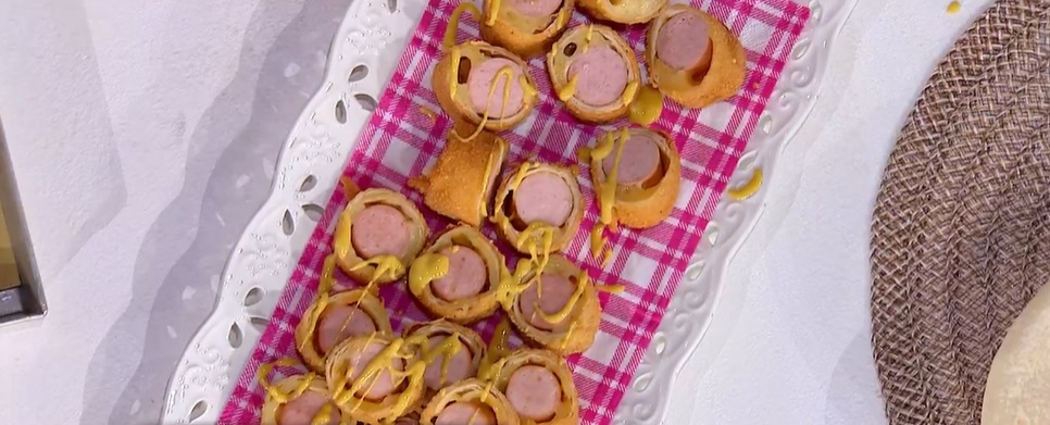 rotolini di piadina e wurstel di Antonella Clerici