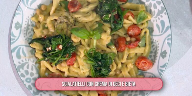 scialatielli con crema di ceci e bieta di Mauro e Mattia Improta