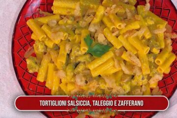 tortiglioni salsiccia taleggio e zafferano di Andrea Mainardi